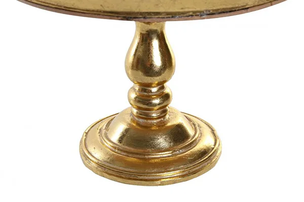 Zlatna Tacna sa postoljem