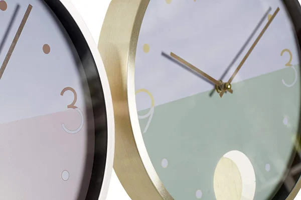 Nordijski Pastelni Zidni Sat